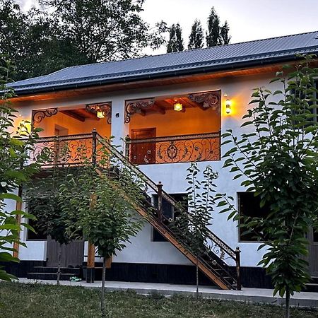 Hayat Guesthouse Nuratau Mountain Yukary-Ukhum Extérieur photo