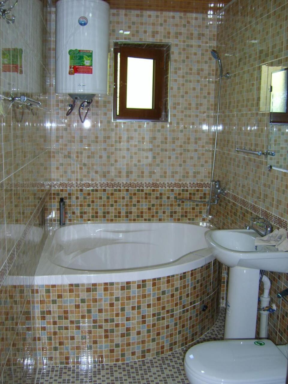 Hayat Guesthouse Nuratau Mountain Yukary-Ukhum Extérieur photo